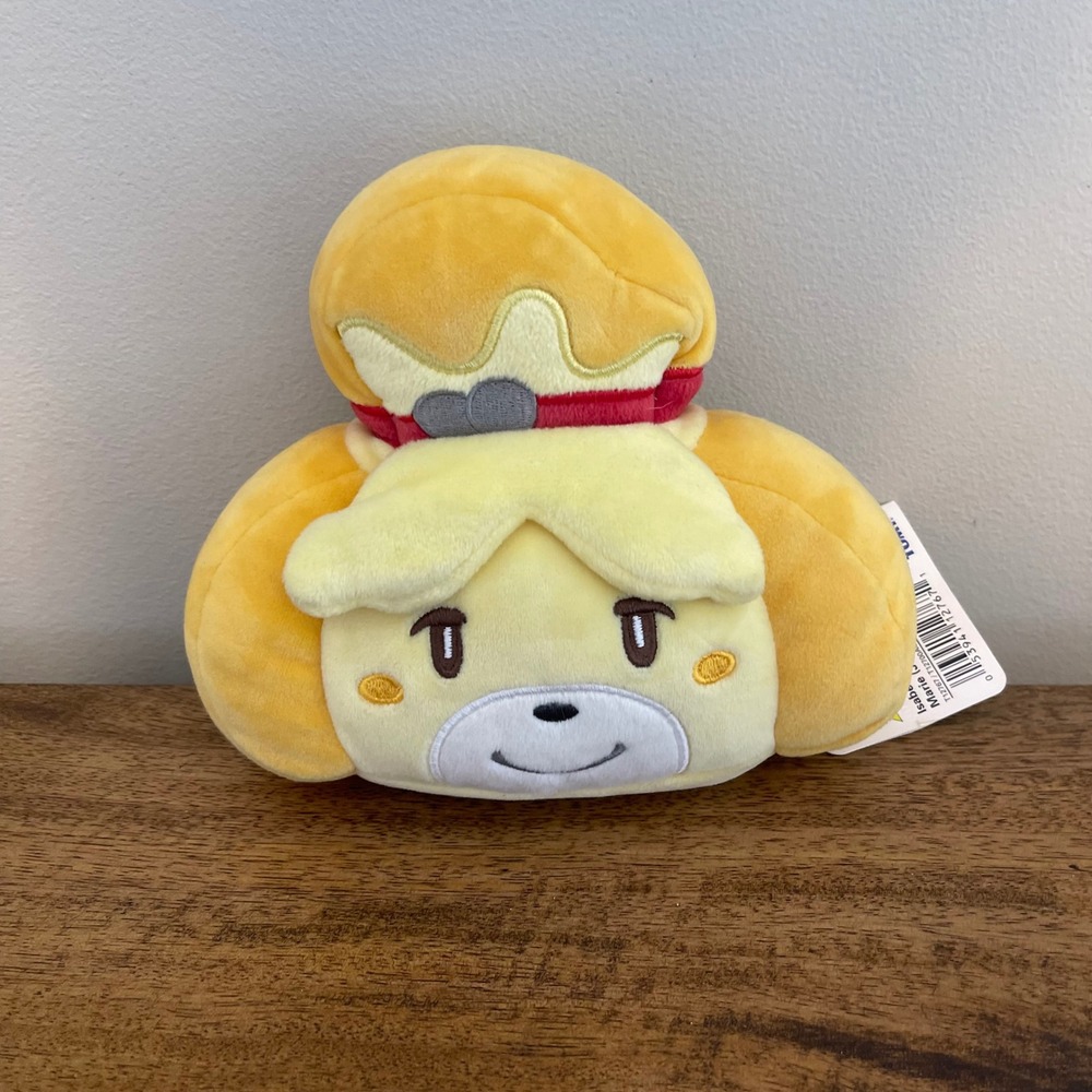 NWT Tomy Kids 6" Isabelle Plush Yellow Animal Crossing Club Mocchi Mocchi Junior